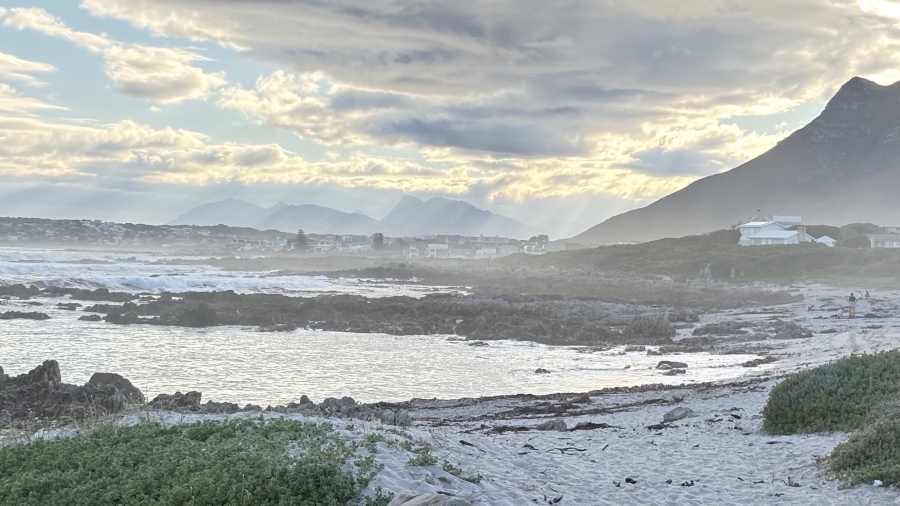 3 Bedroom Property for Sale in Sandbaai Western Cape